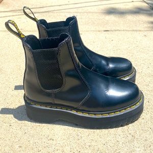 Dr. Martens 2976 Smooth Leather Platform Chelsea Boots